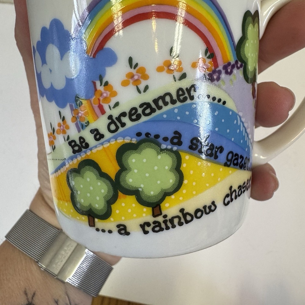 Vintage Rainbow Coffee Mug Message Mugs "Be A Dreamer A Rainbow Chaser" Gifting - Picture 6 of 7